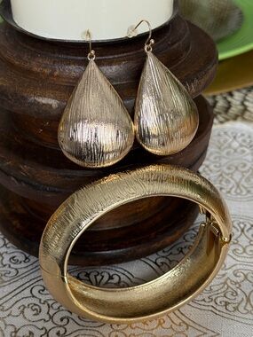 3PR Gold Earrings and Bangle Set - Elegant Gold Jewelry